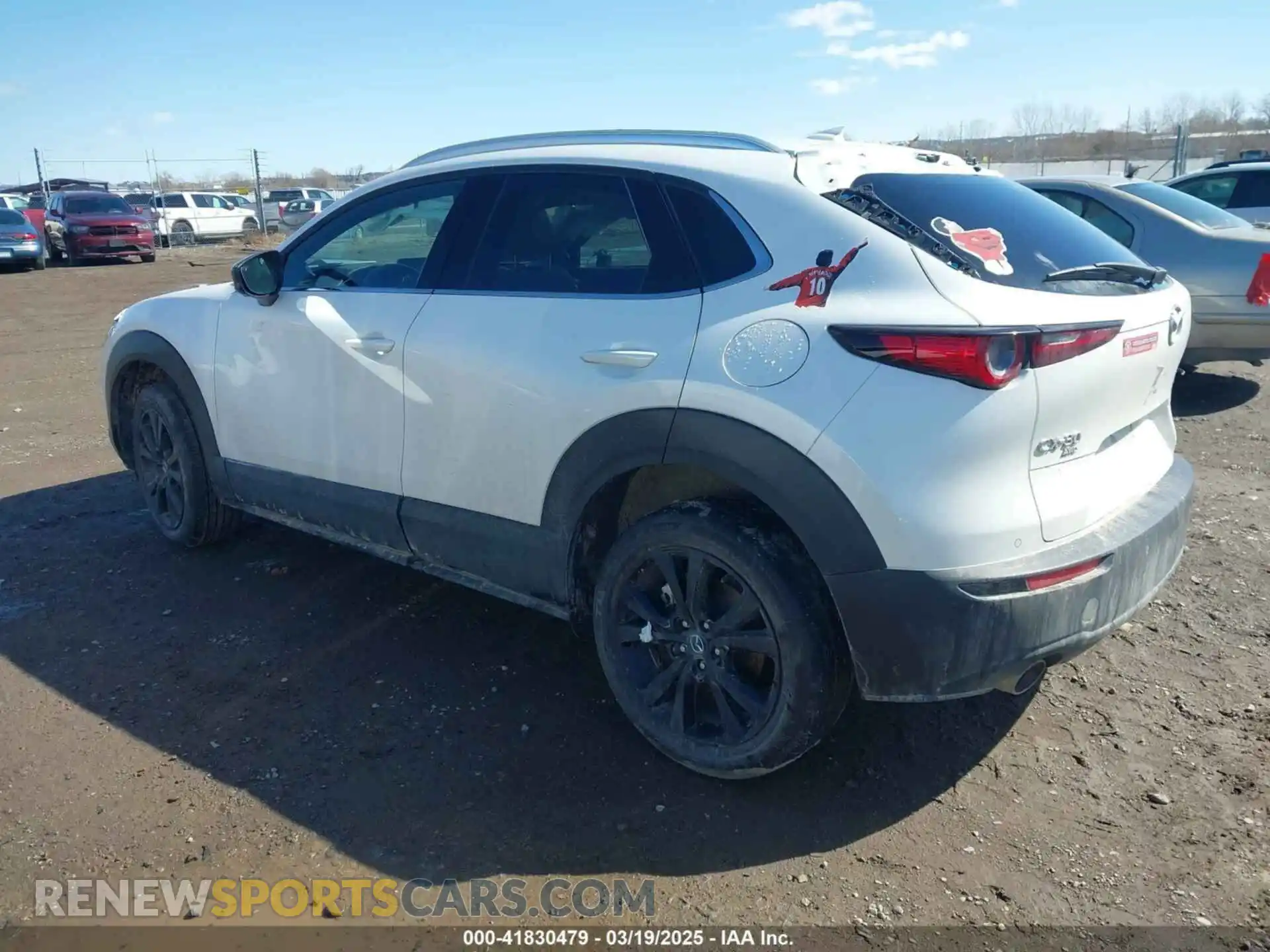 3 Photograph of a damaged car 3MVDMBEY7RM620515 MAZDA CX-30 2024