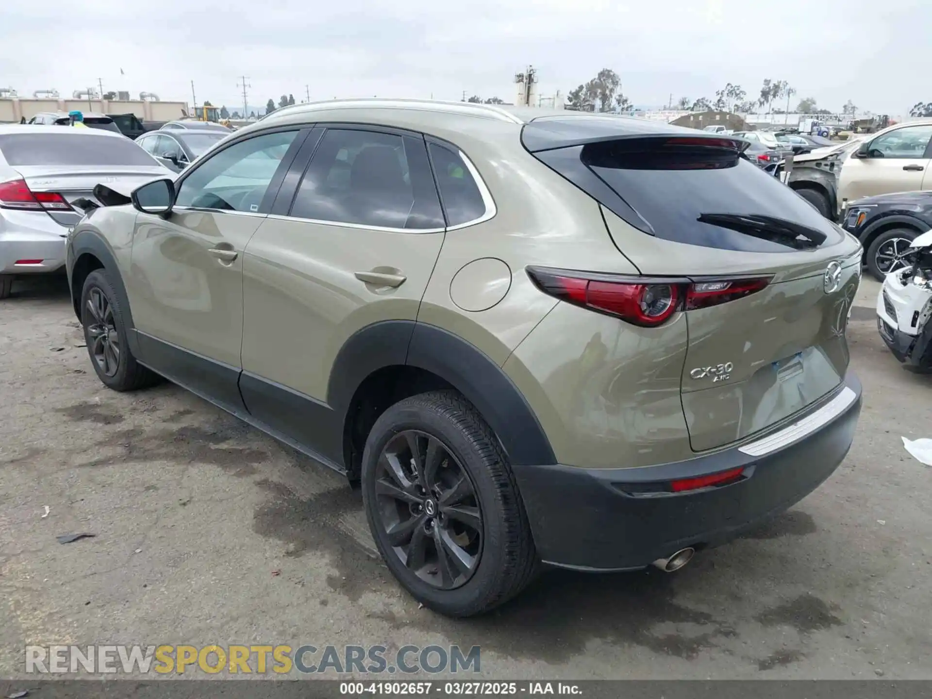 3 Photograph of a damaged car 3MVDMBXY5RM714101 MAZDA CX-30 2024