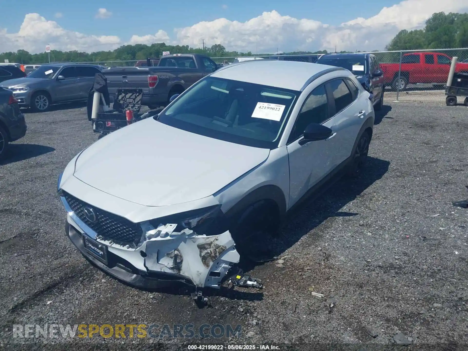 2 Photograph of a damaged car 3MVDMBBM4SM780892 MAZDA CX-30 2025