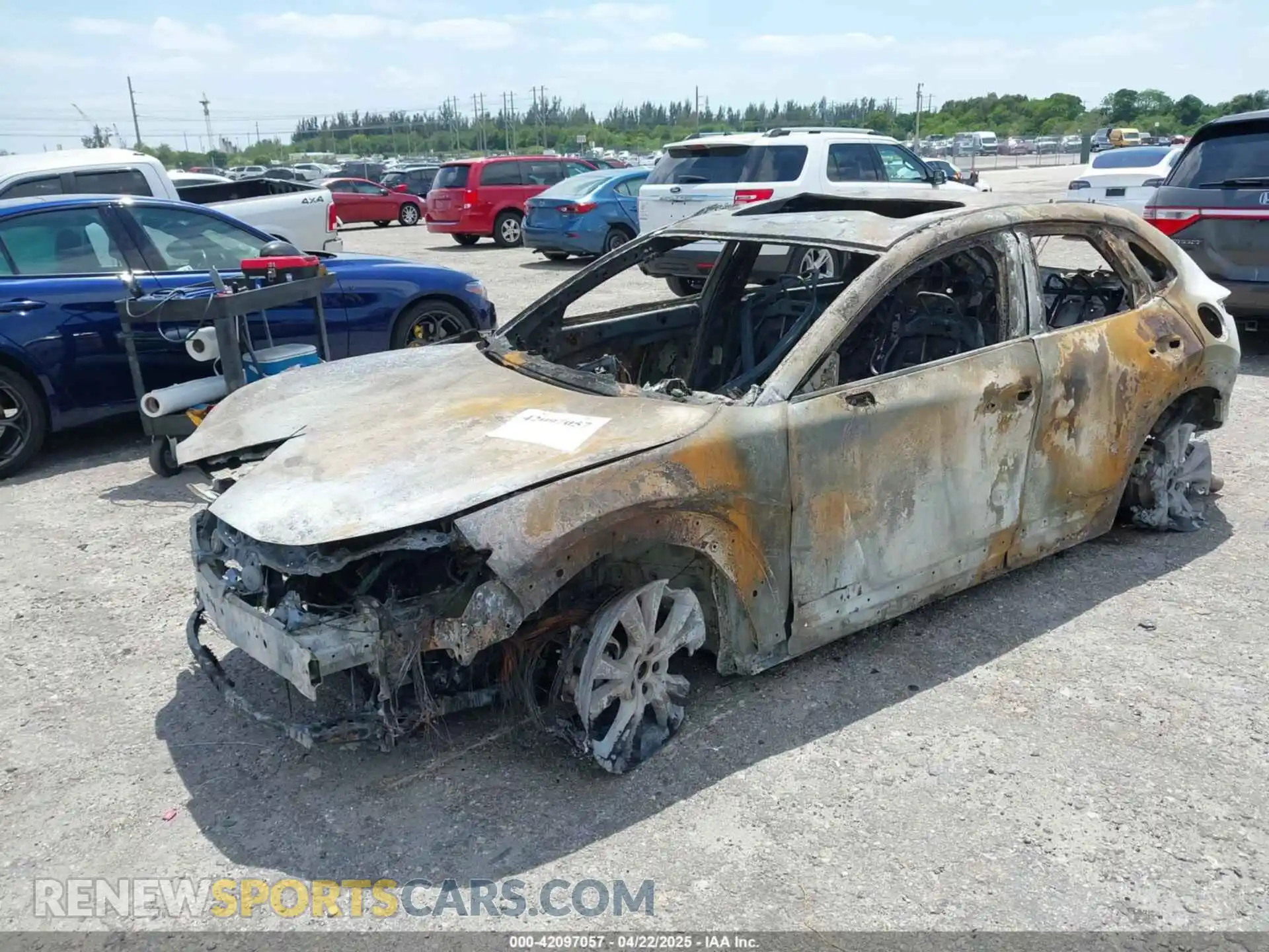 2 Photograph of a damaged car 3MVDMBCM8SM762586 MAZDA CX-30 2025