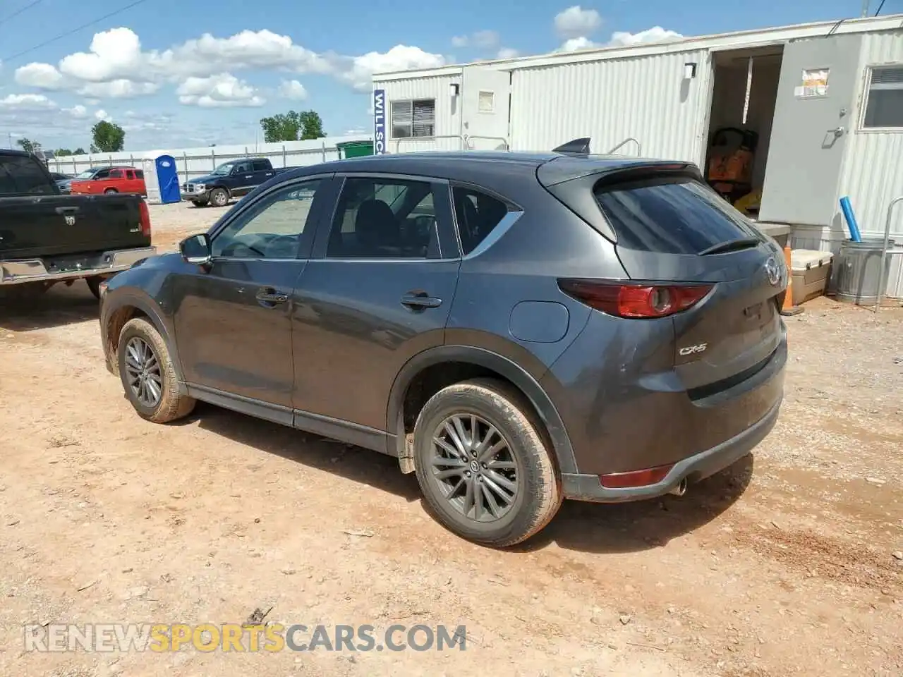 2 fotografías del automóvil dañado JM3KFACM0K1501793 MAZDA CX-5 2019