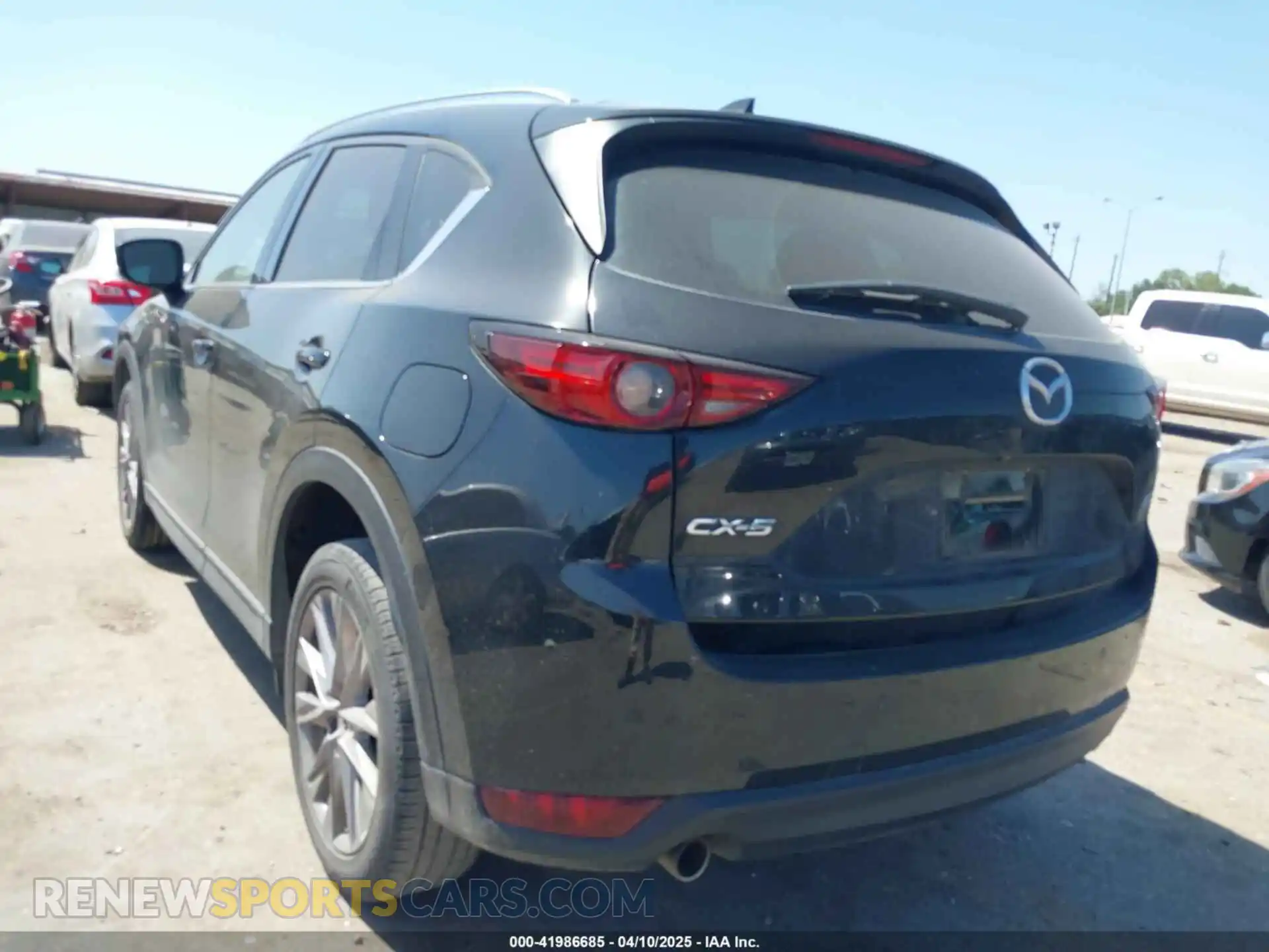 3 Photograph of a damaged car JM3KFADM1K0656020 MAZDA CX-5 2019