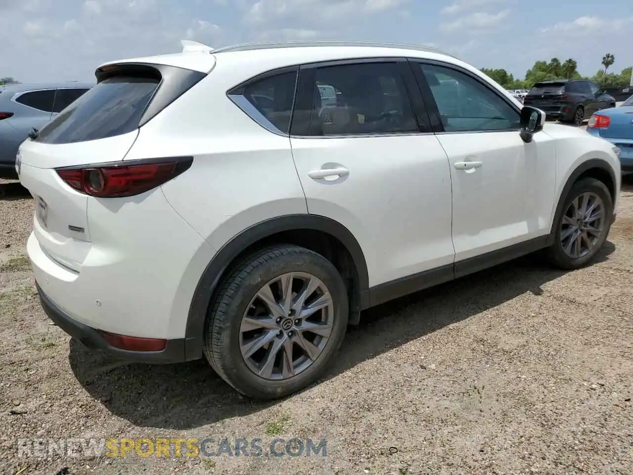3 fotografías del automóvil dañado JM3KFADM1K0672721 MAZDA CX-5 2019