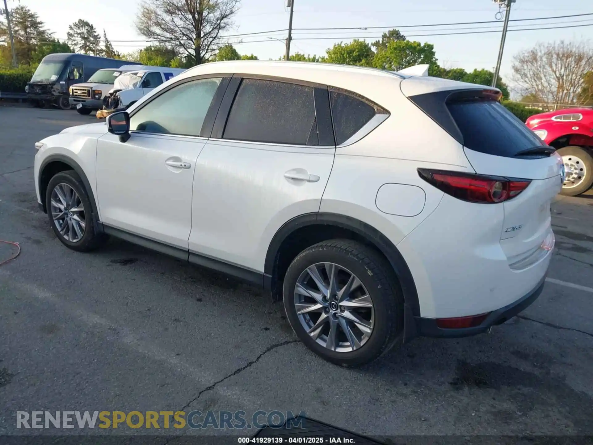 3 Photograph of a damaged car JM3KFADM2K0684232 MAZDA CX-5 2019