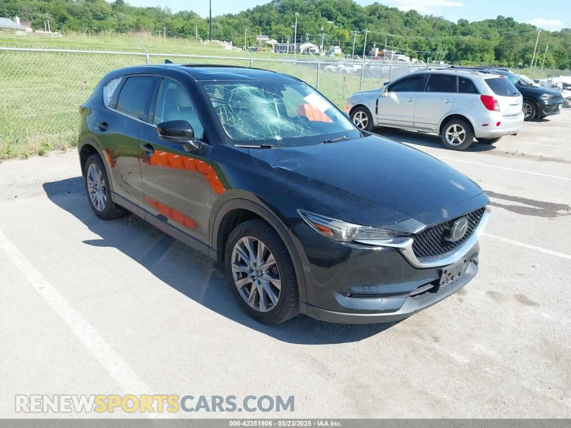 1 Photograph of a damaged car JM3KFADM2K1549794 MAZDA CX-5 2019