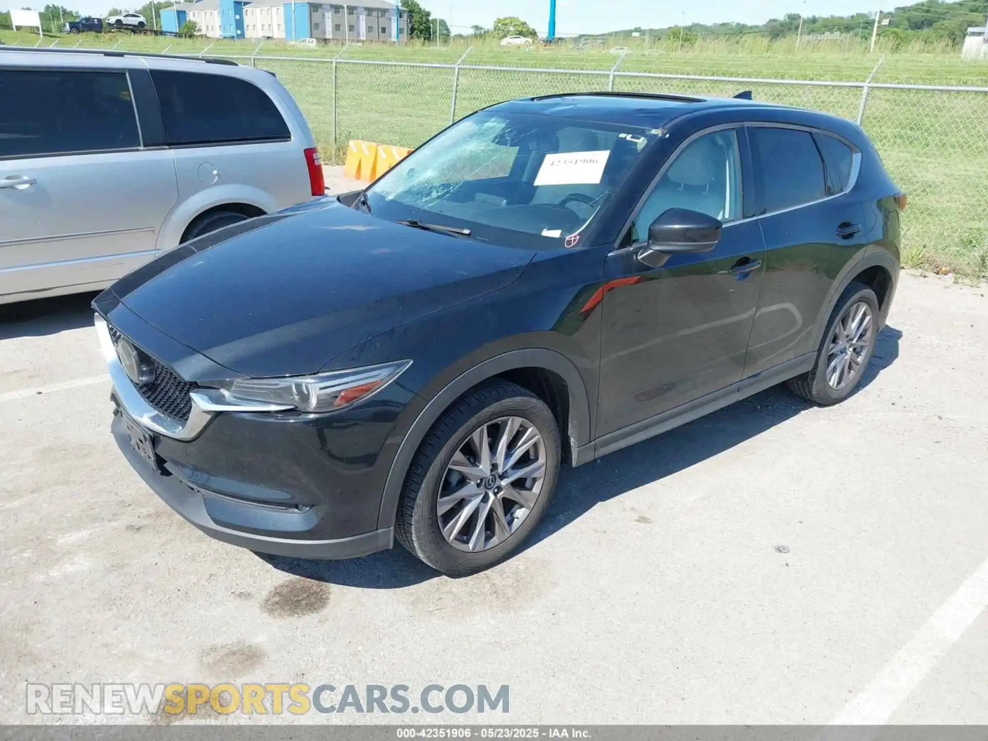 2 Photograph of a damaged car JM3KFADM2K1549794 MAZDA CX-5 2019