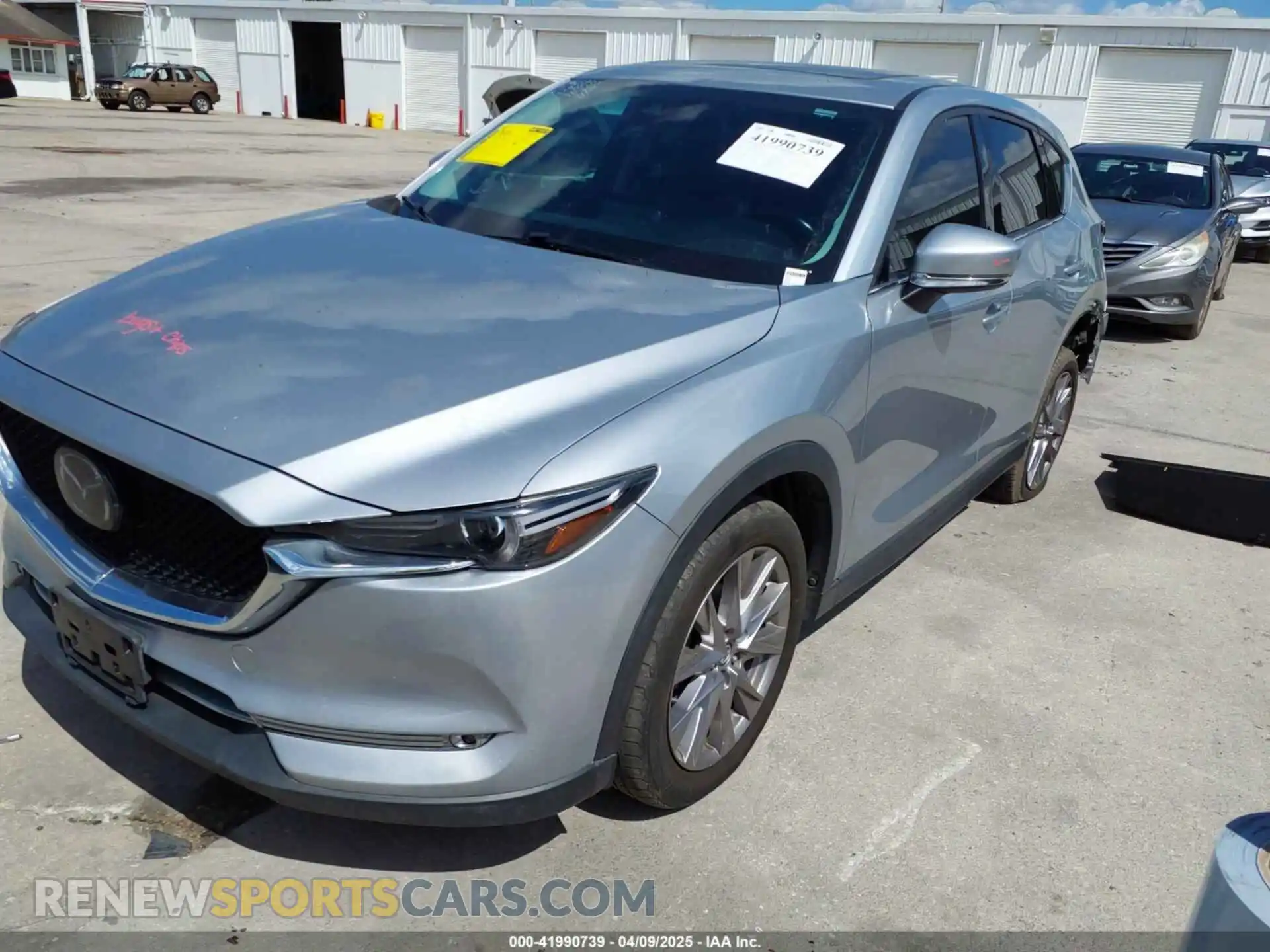 2 Photograph of a damaged car JM3KFADM8K1534930 MAZDA CX-5 2019