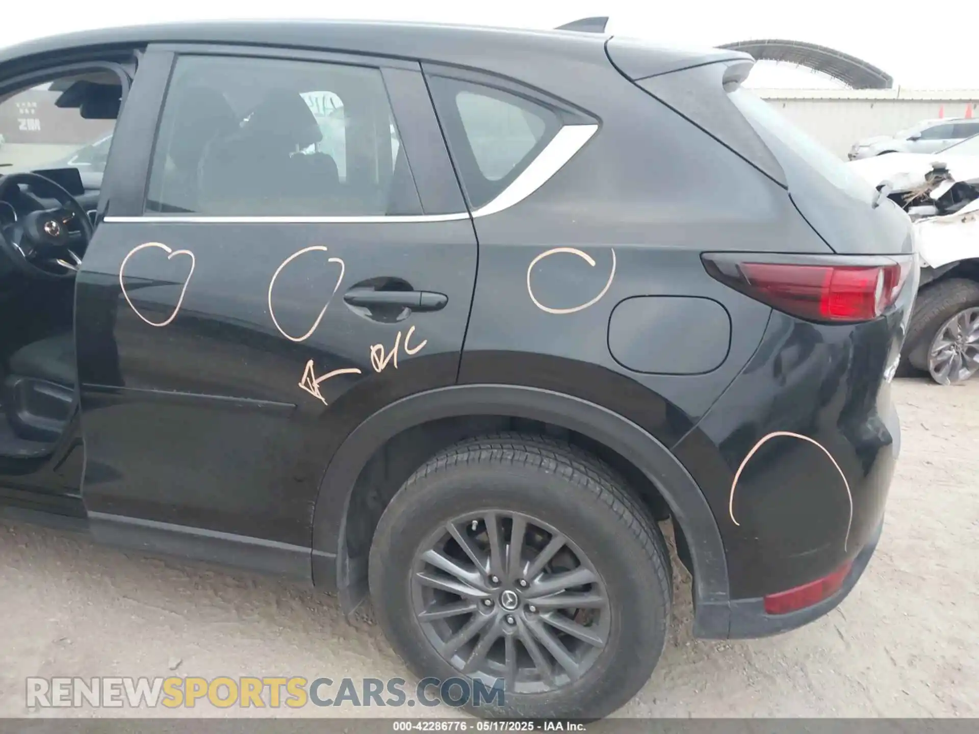 3 Photograph of a damaged car JM3KFBBM2K0697149 MAZDA CX-5 2019