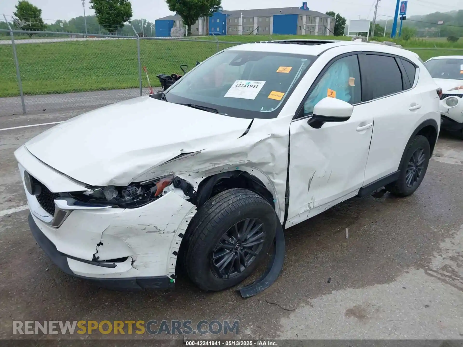 2 fotografías del automóvil dañado JM3KFBCM0K0645419 MAZDA CX-5 2019