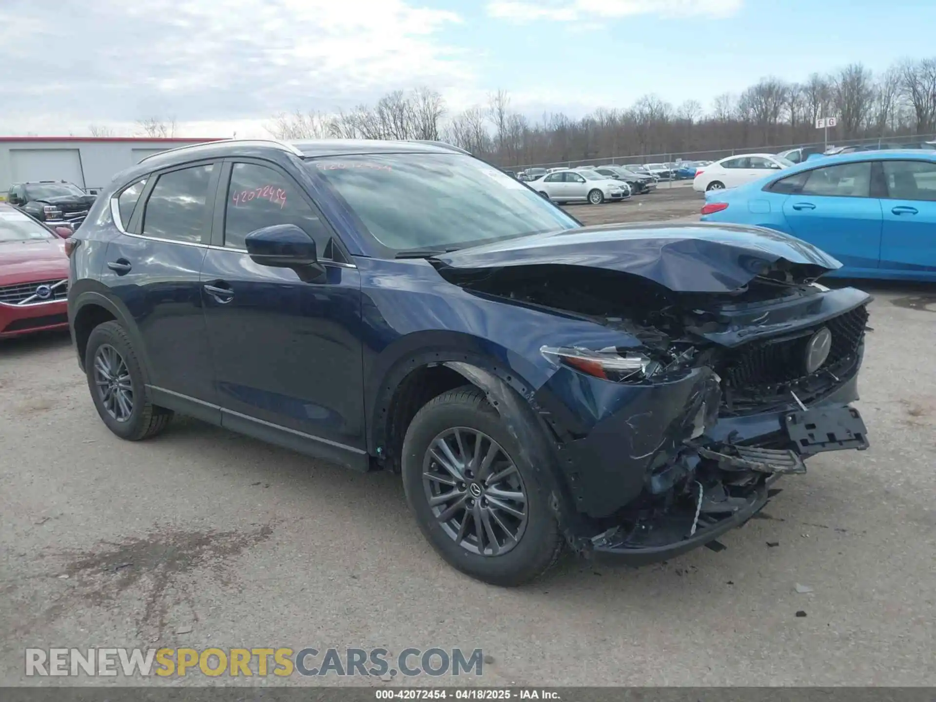 1 Photograph of a damaged car JM3KFBCM8K0692083 MAZDA CX-5 2019