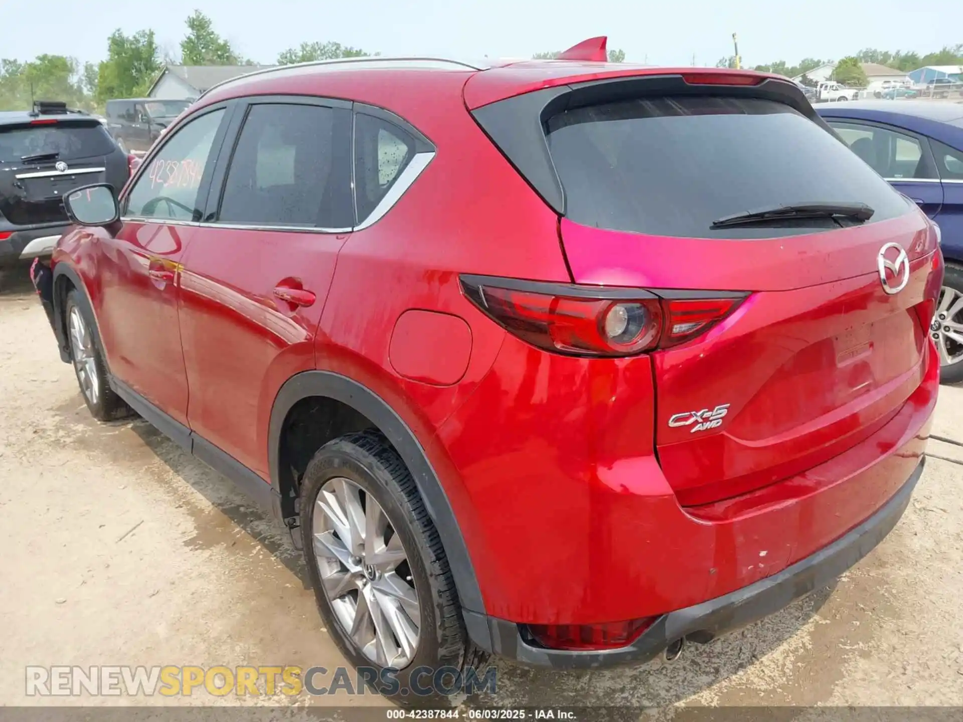 3 Photograph of a damaged car JM3KFBDM1K0531993 MAZDA CX-5 2019