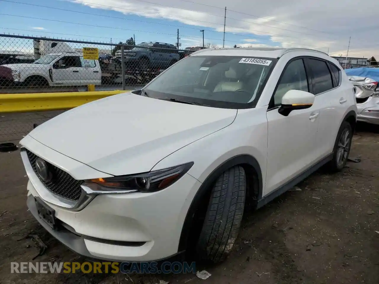 1 Photograph of a damaged car JM3KFBDM1K1663825 MAZDA CX-5 2019