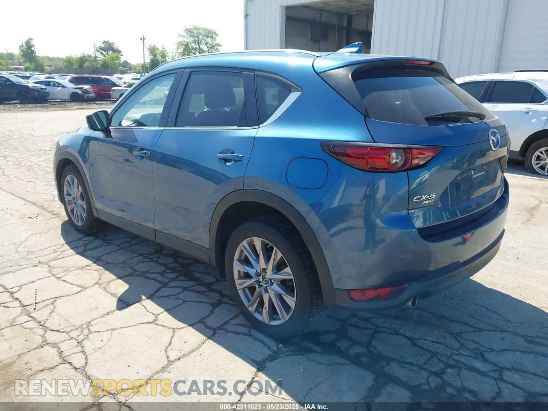 3 Photograph of a damaged car JM3KFBDM2K0583360 MAZDA CX-5 2019