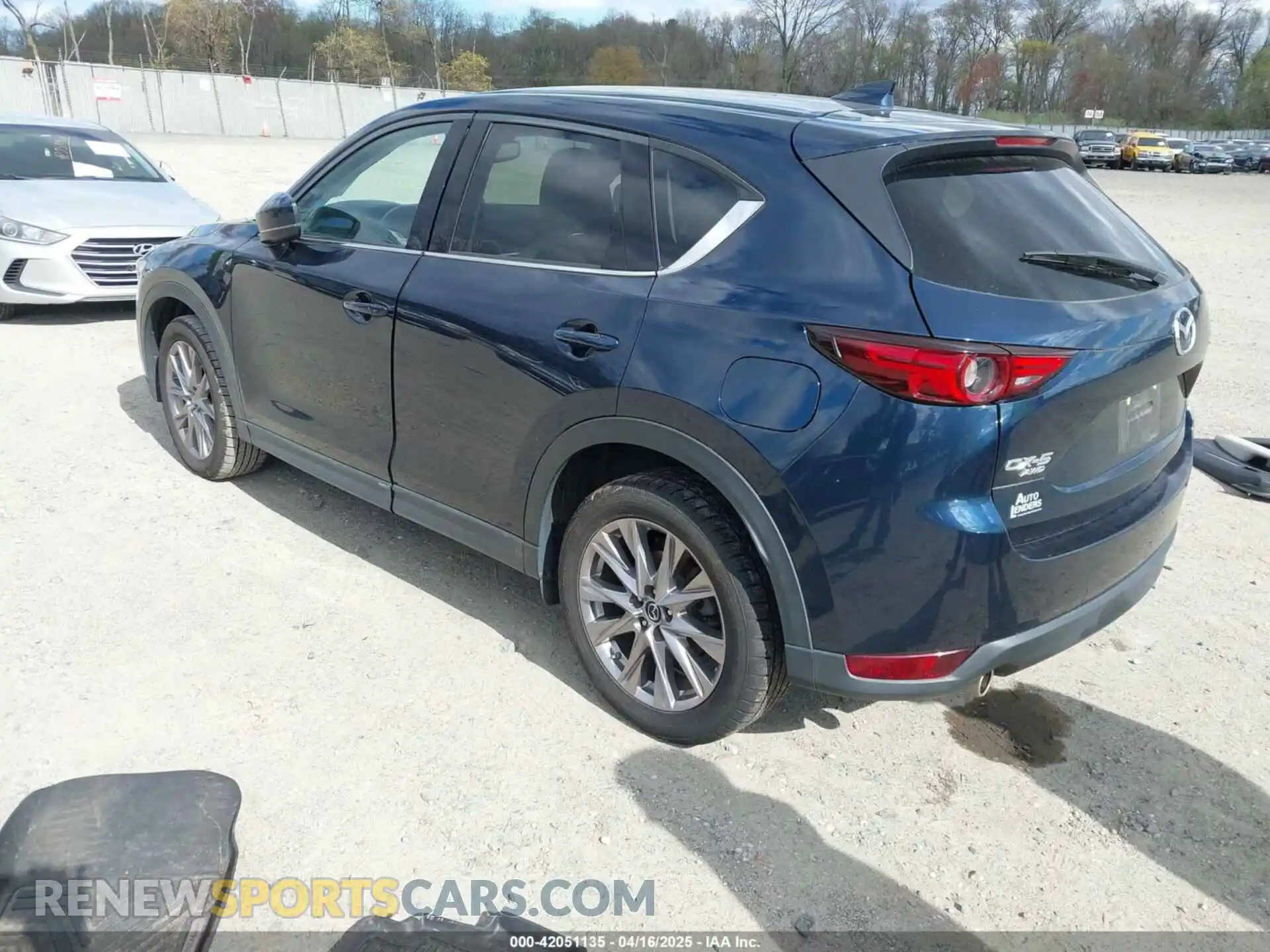 3 Photograph of a damaged car JM3KFBDM2K0603400 MAZDA CX-5 2019