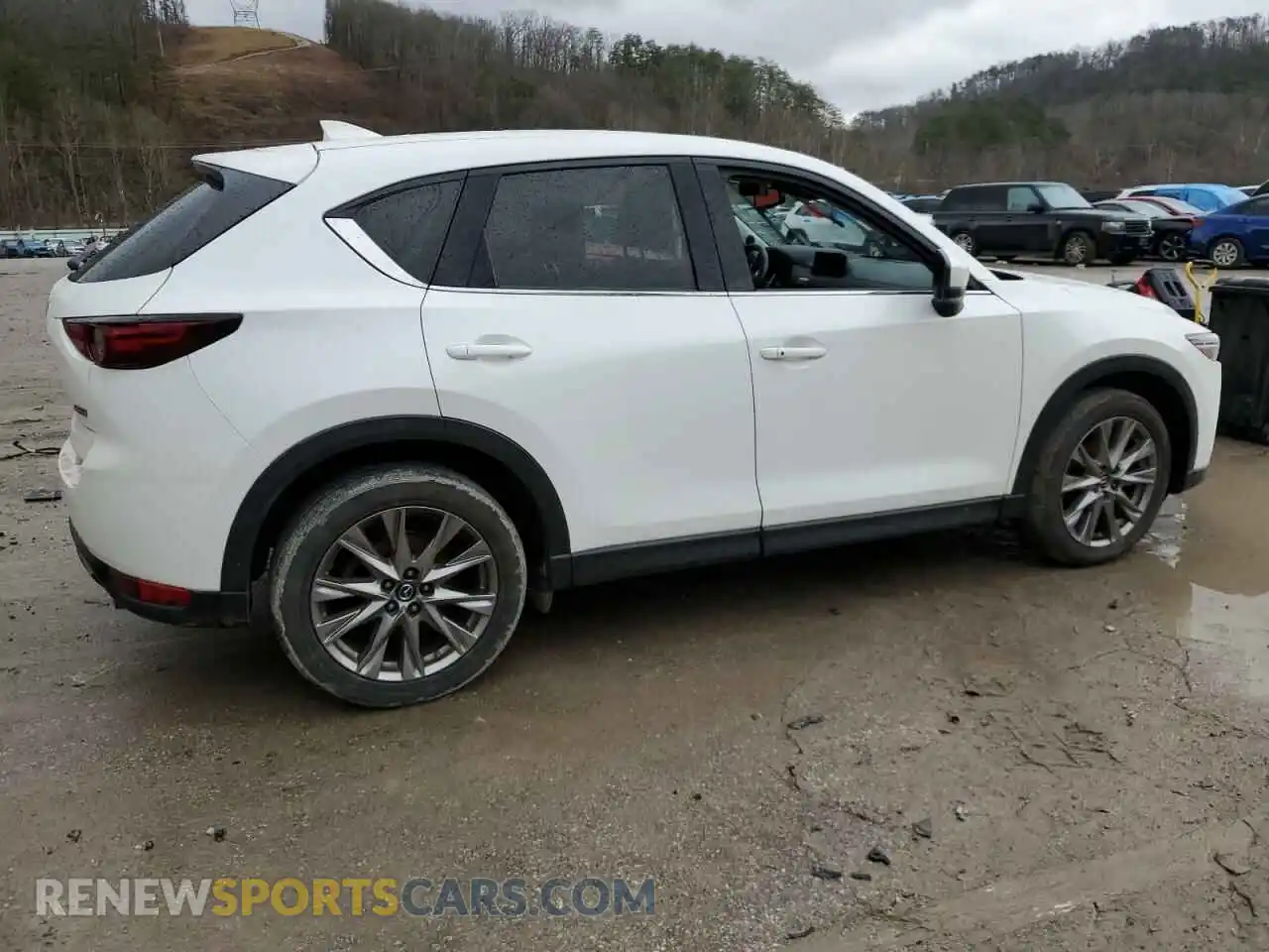 3 Photograph of a damaged car JM3KFBDM4K1512736 MAZDA CX-5 2019