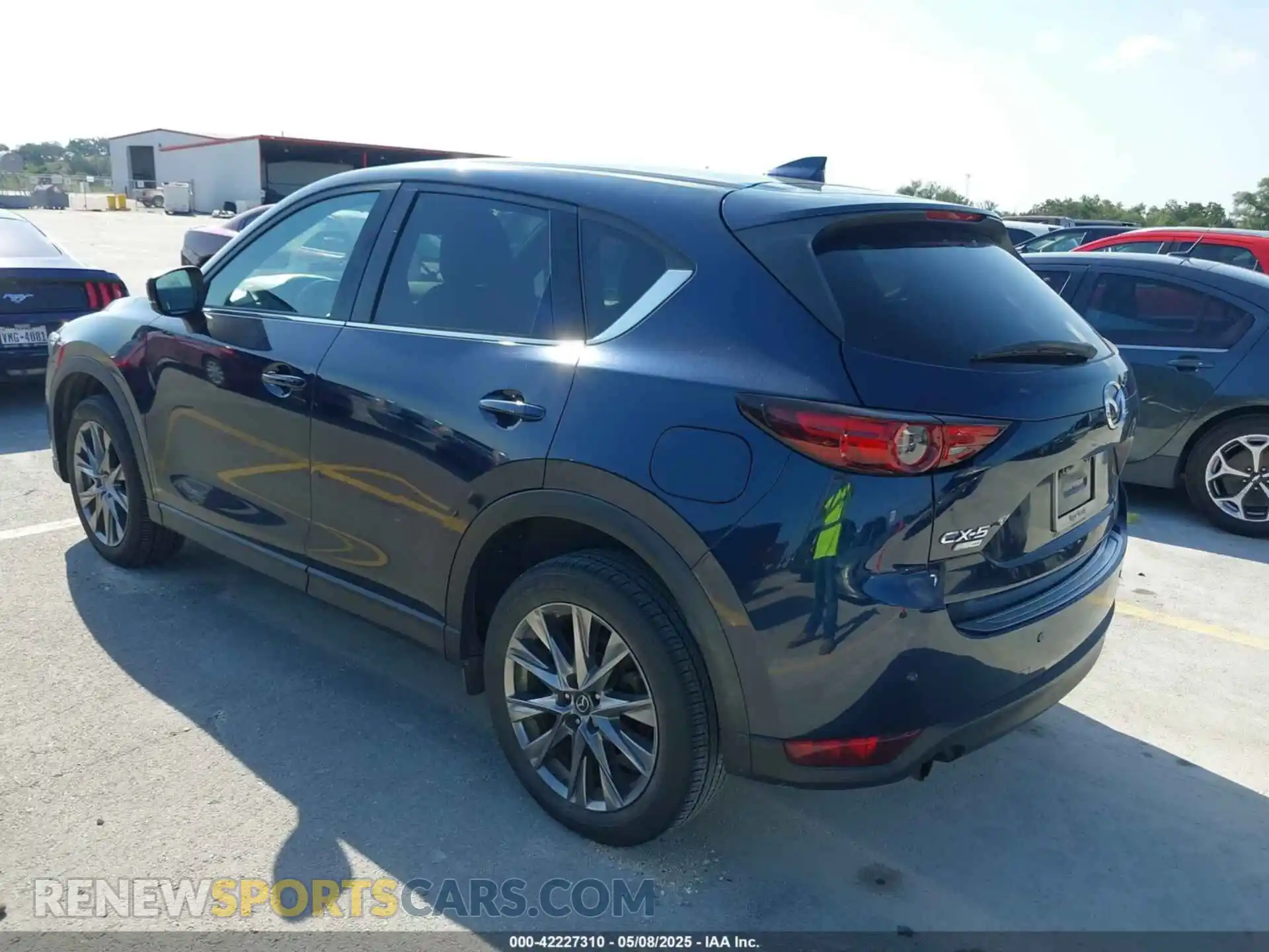 3 Photograph of a damaged car JM3KFBEY8K0563115 MAZDA CX-5 2019