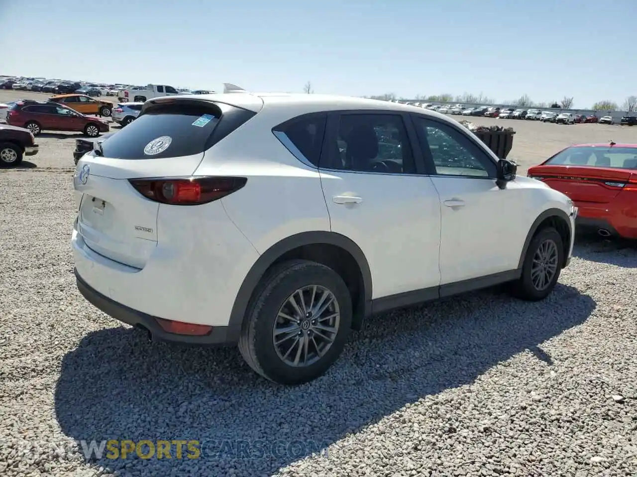 3 fotografías del automóvil dañado JM3KFABM6L0728740 MAZDA CX-5 2020