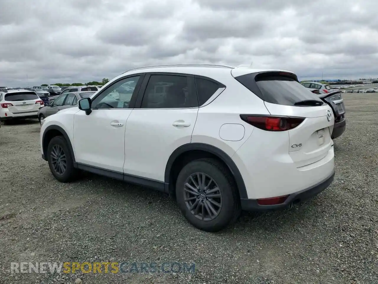 2 fotografías del automóvil dañado JM3KFACM0L0857278 MAZDA CX-5 2020