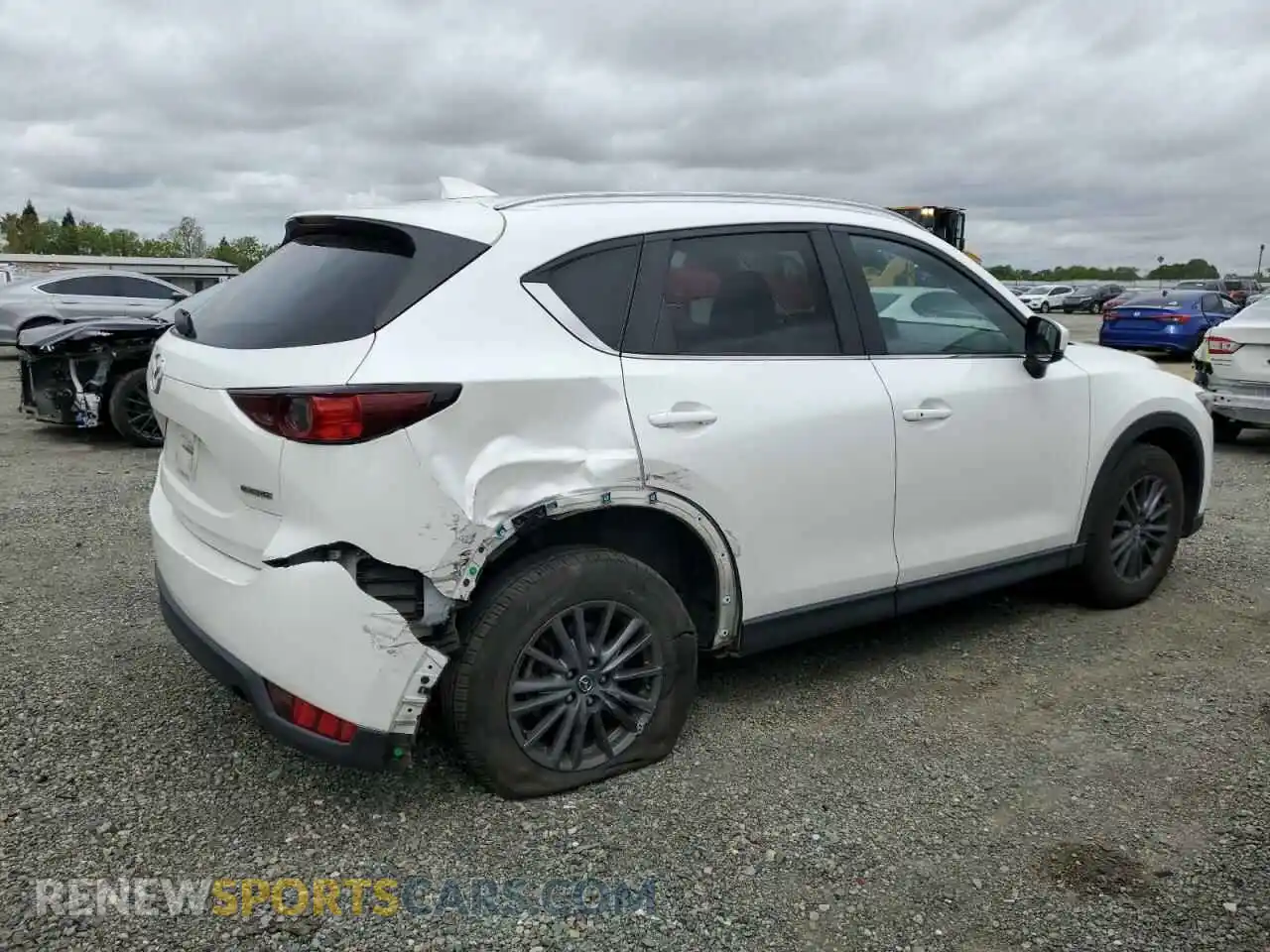 3 fotografías del automóvil dañado JM3KFACM0L0857278 MAZDA CX-5 2020
