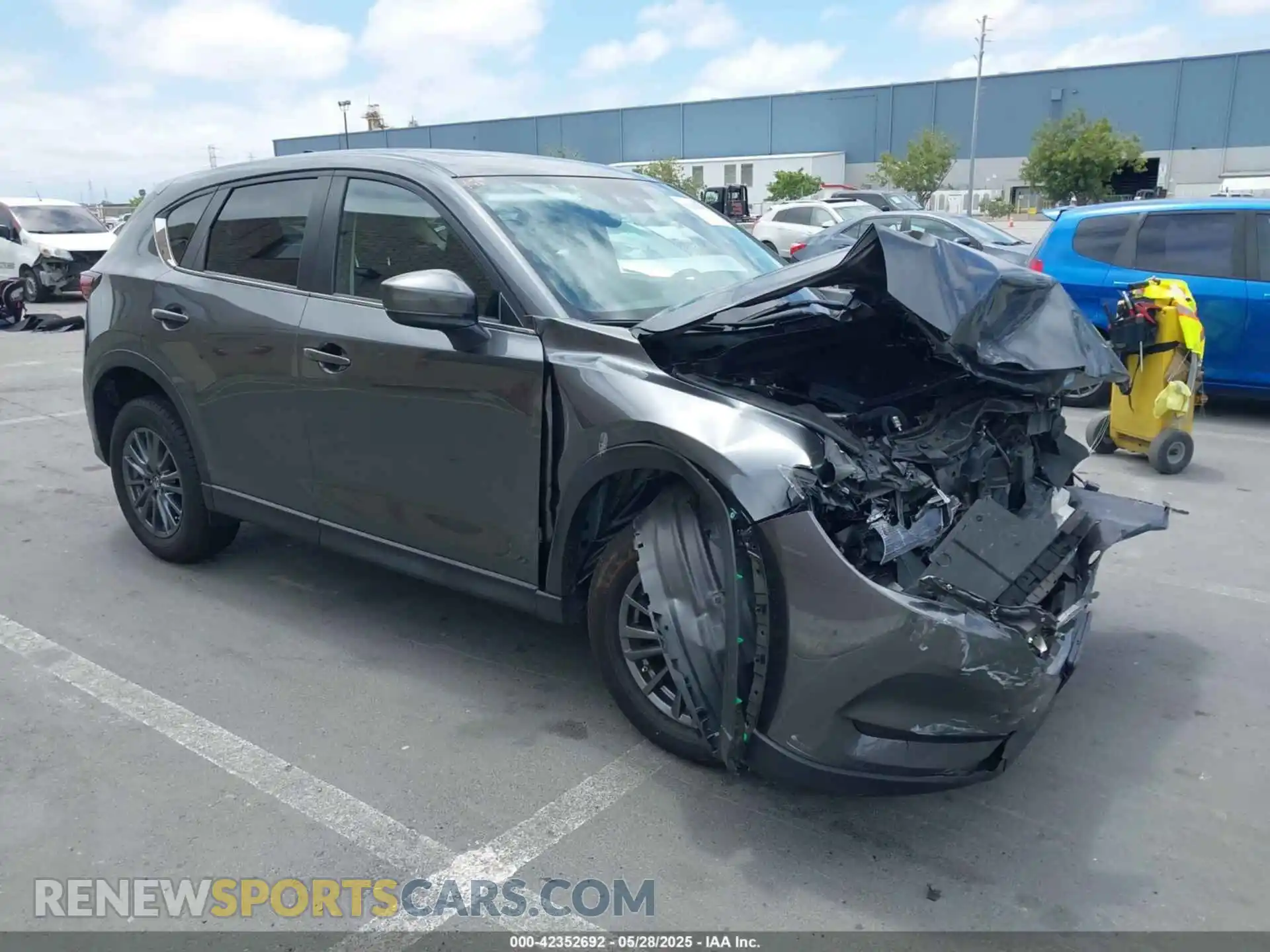1 Photograph of a damaged car JM3KFACM2L0808292 MAZDA CX-5 2020