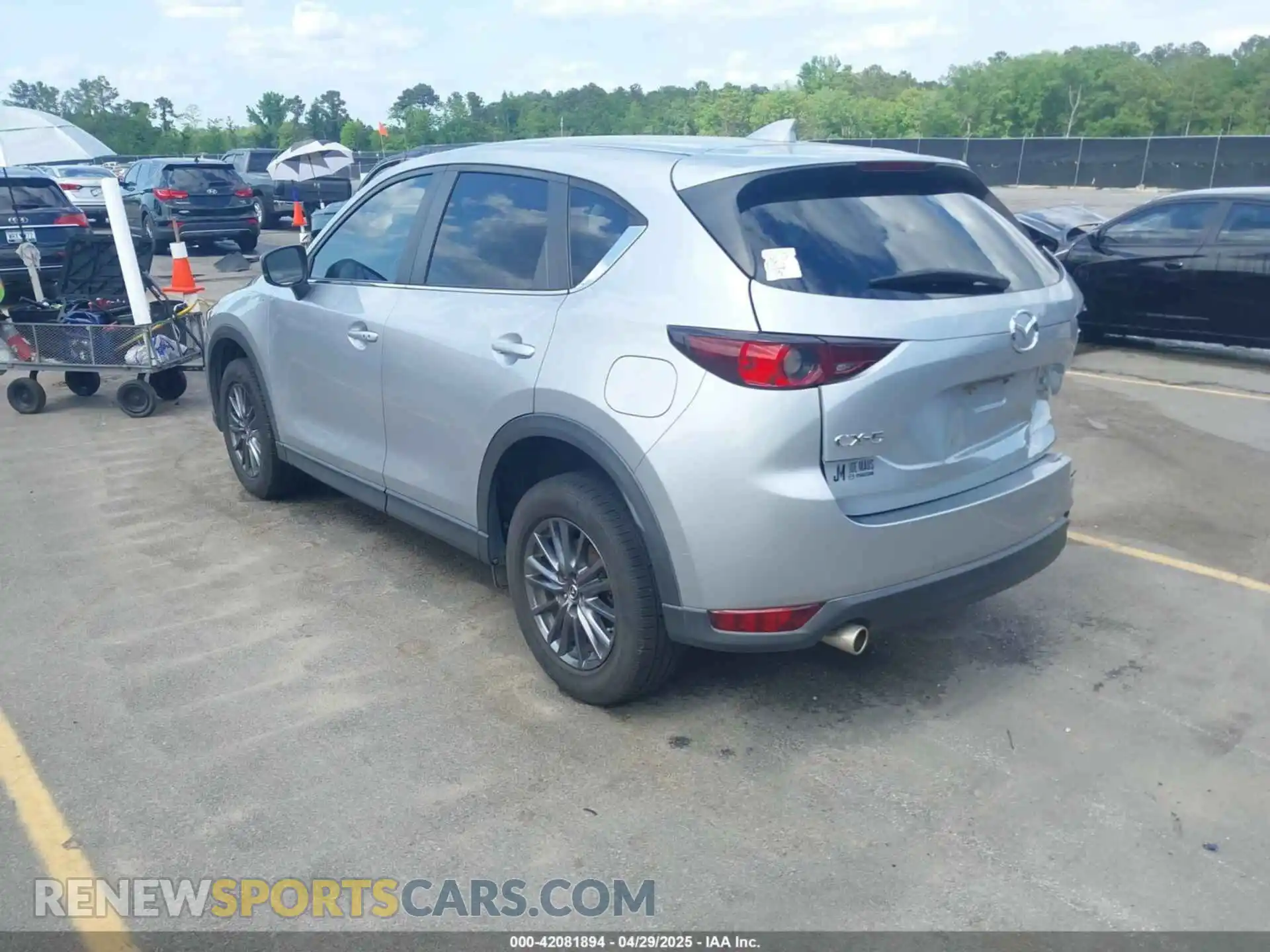 3 Photograph of a damaged car JM3KFACM2L1782061 MAZDA CX-5 2020