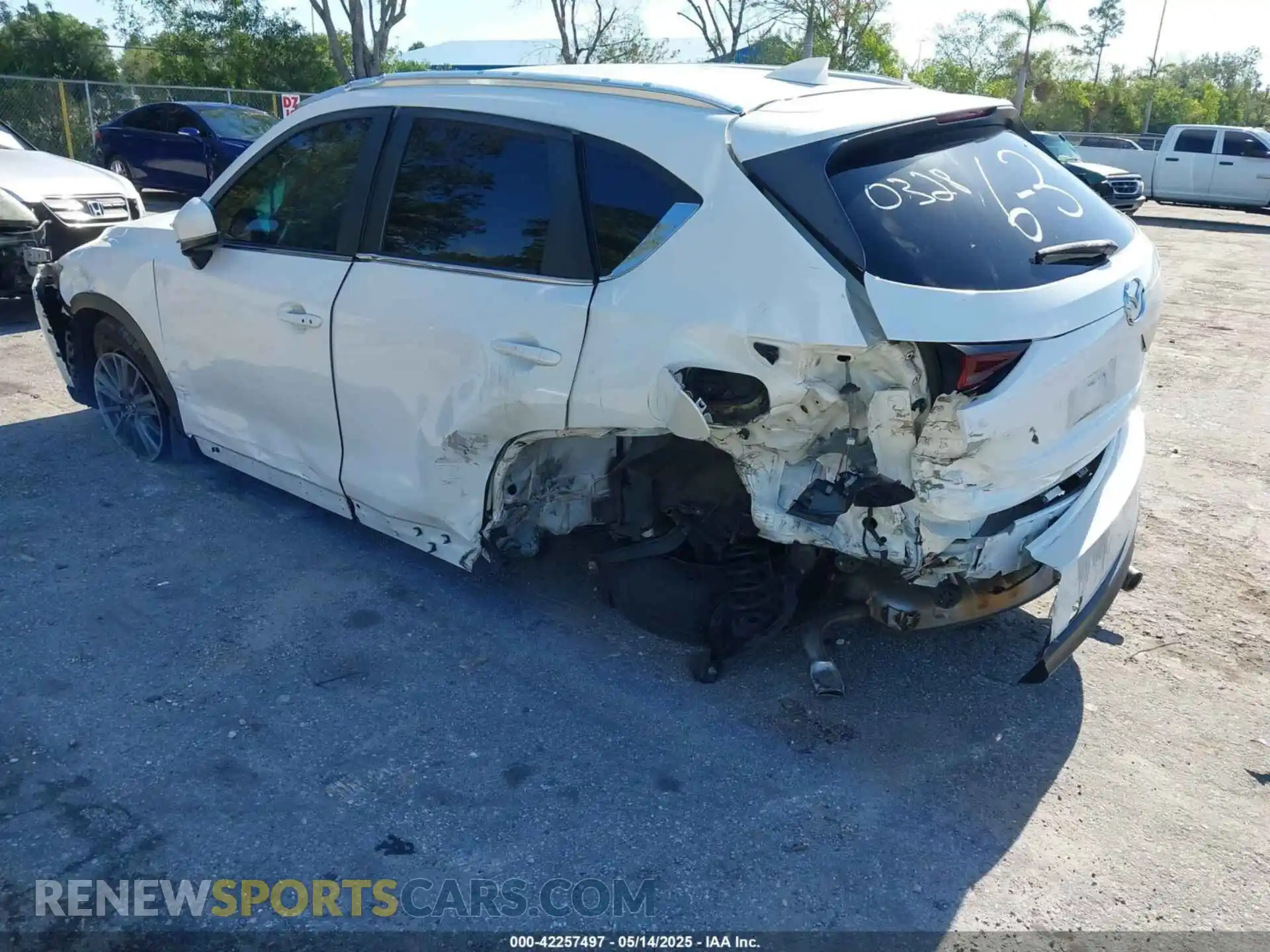 3 Photograph of a damaged car JM3KFACM4L0790328 MAZDA CX-5 2020