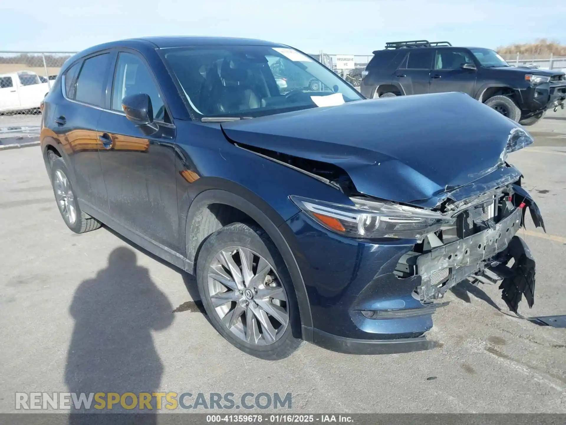 1 Photograph of a damaged car JM3KFADM3L0804492 MAZDA CX-5 2020