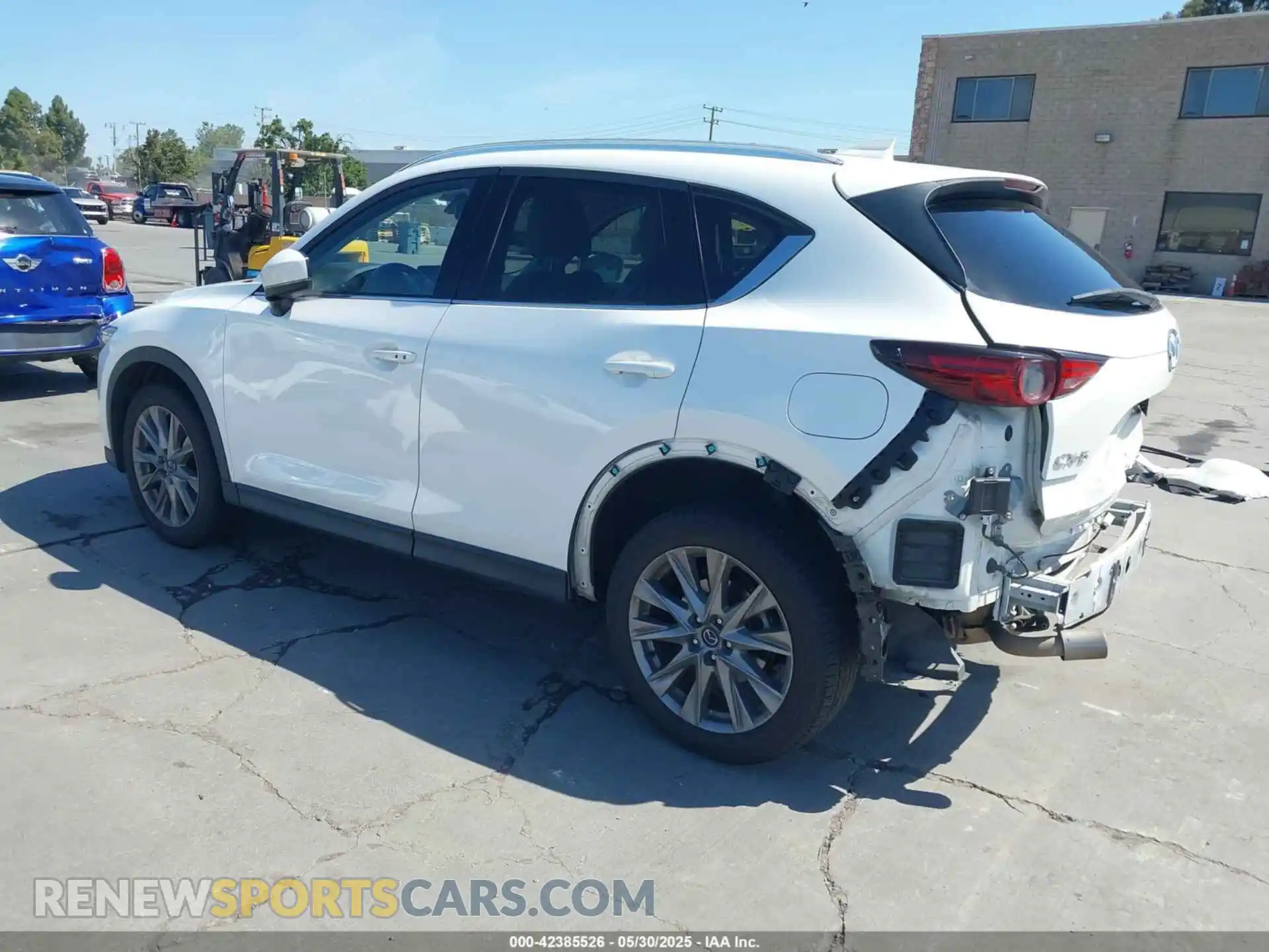 3 Фотография поврежденного автомобиля JM3KFADM8L0858368 MAZDA CX-5 2020