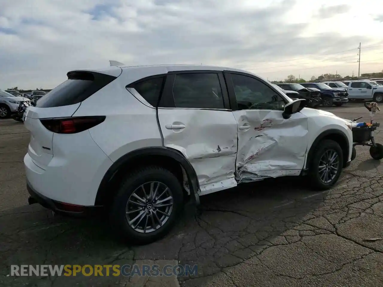 3 Photograph of a damaged car JM3KFBBM3L0762947 MAZDA CX-5 2020