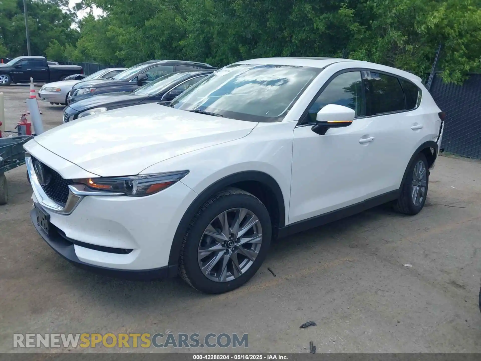 2 Photograph of a damaged car JM3KFBDM1L0855222 MAZDA CX-5 2020