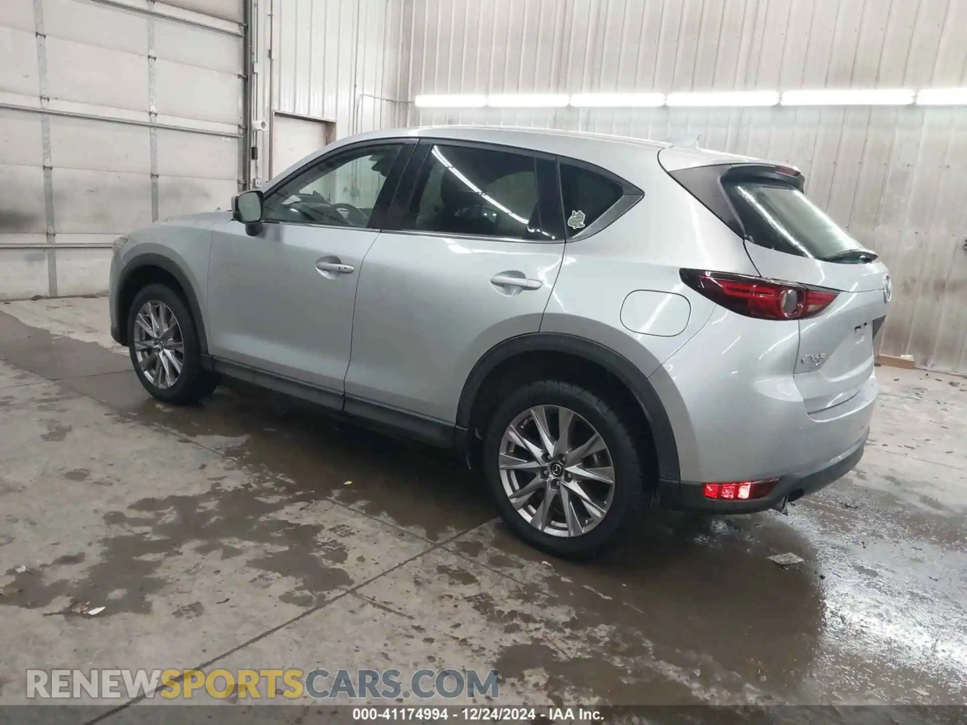 3 Photograph of a damaged car JM3KFBDM4L0725015 MAZDA CX-5 2020