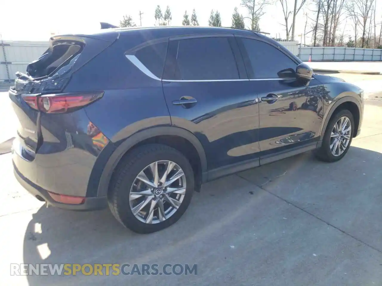 3 Photograph of a damaged car JM3KFBDM4L0778572 MAZDA CX-5 2020