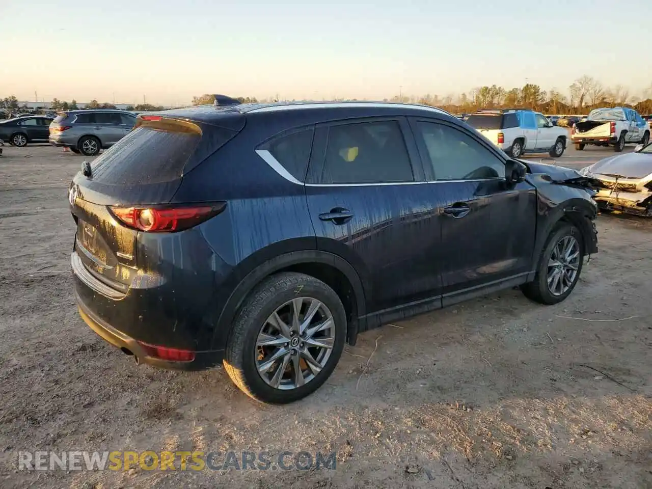 3 Photograph of a damaged car JM3KFBEY3L0780198 MAZDA CX-5 2020