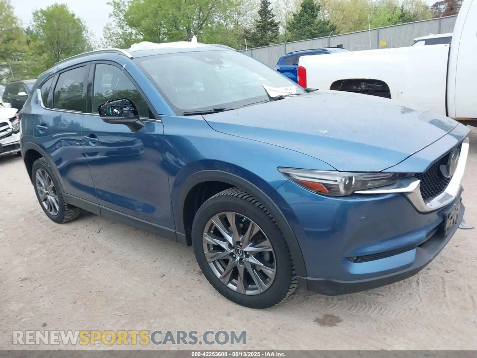 1 Photograph of a damaged car JM3KFBEY4L0746447 MAZDA CX-5 2020
