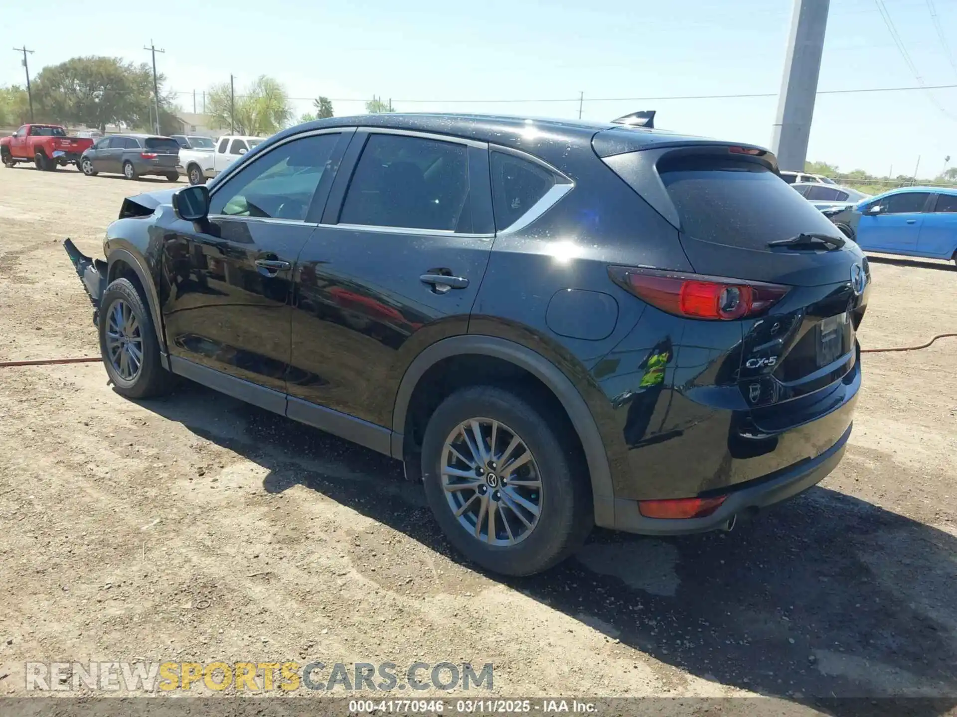 3 fotografías del automóvil dañado JM3KFABM5M1323982 MAZDA CX-5 2021