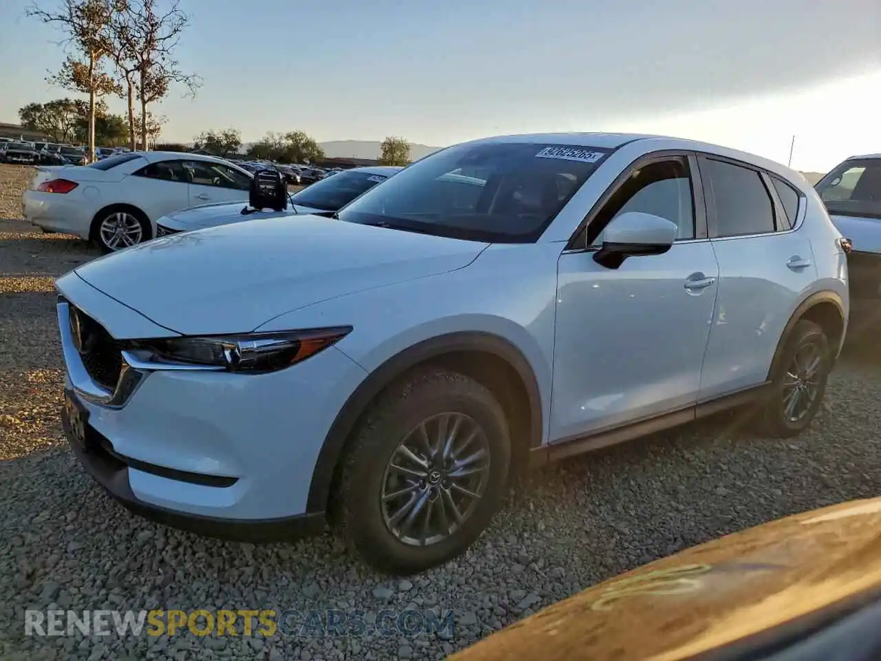 1 Photograph of a damaged car JM3KFACM1M0312756 MAZDA CX-5 2021