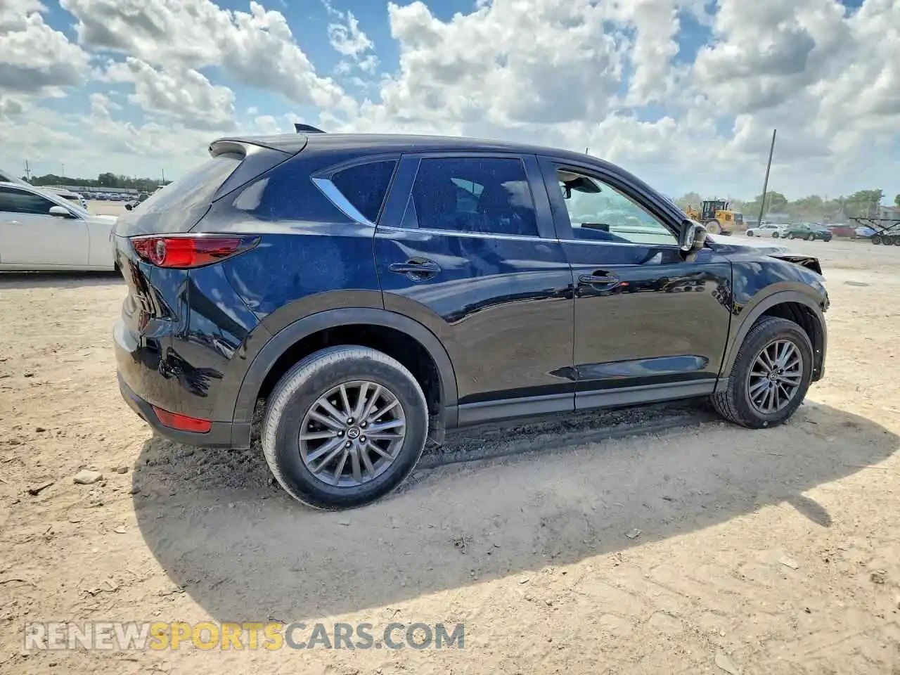 3 fotografías del automóvil dañado JM3KFACM2M0390480 MAZDA CX-5 2021