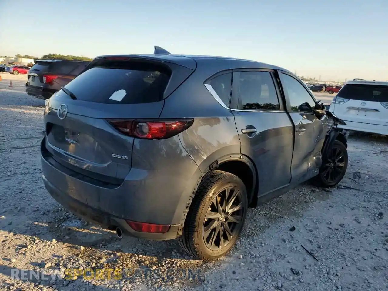 3 Photograph of a damaged car JM3KFACM3M0387734 MAZDA CX-5 2021