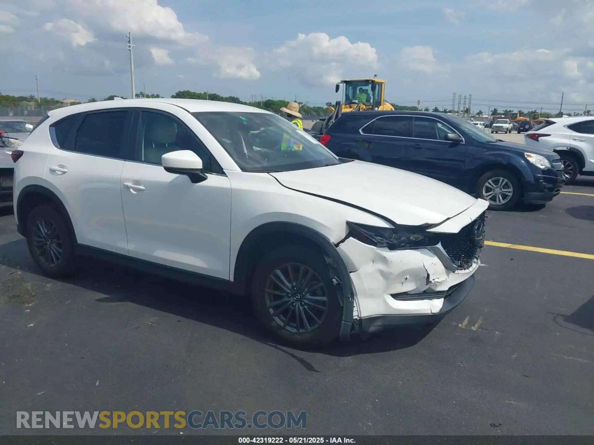 1 Фотография поврежденного автомобиля JM3KFACMXM0460405 MAZDA CX-5 2021
