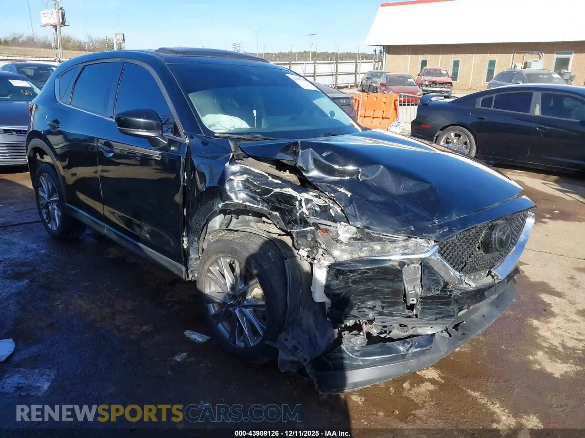 1 fotografías del automóvil dañado JM3KFADM0M1388560 MAZDA CX-5 2021
