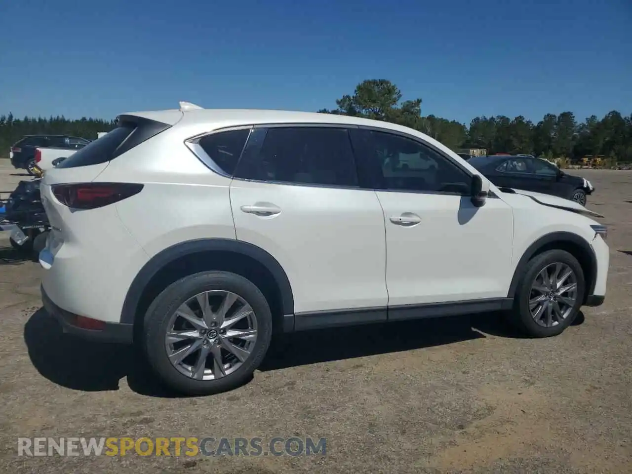 3 Photograph of a damaged car JM3KFADM3M0353825 MAZDA CX-5 2021
