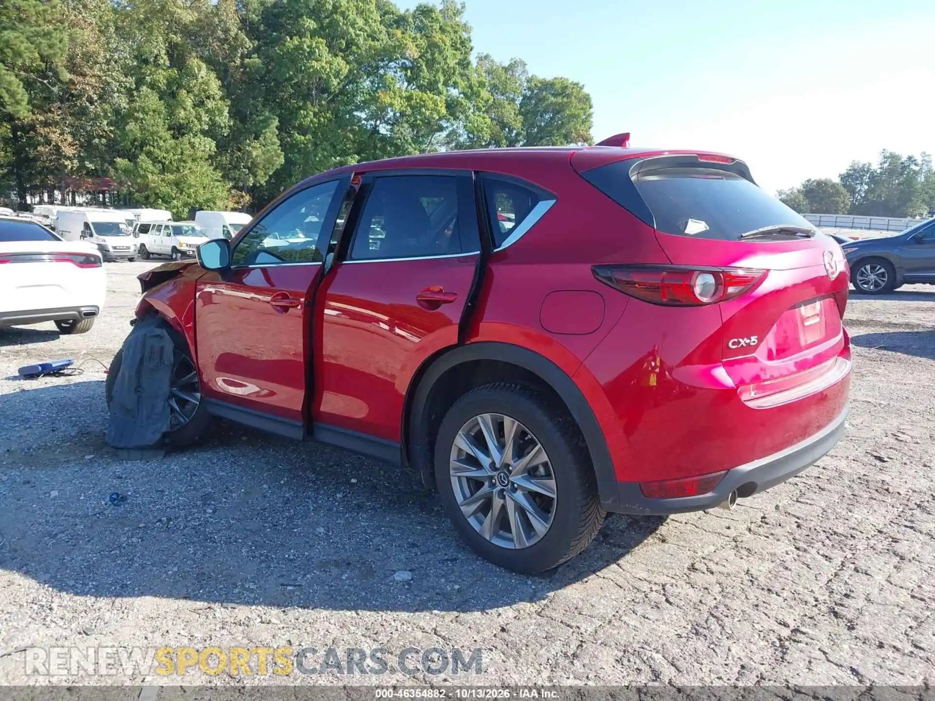3 fotografías del automóvil dañado JM3KFADM3M0412582 MAZDA CX-5 2021