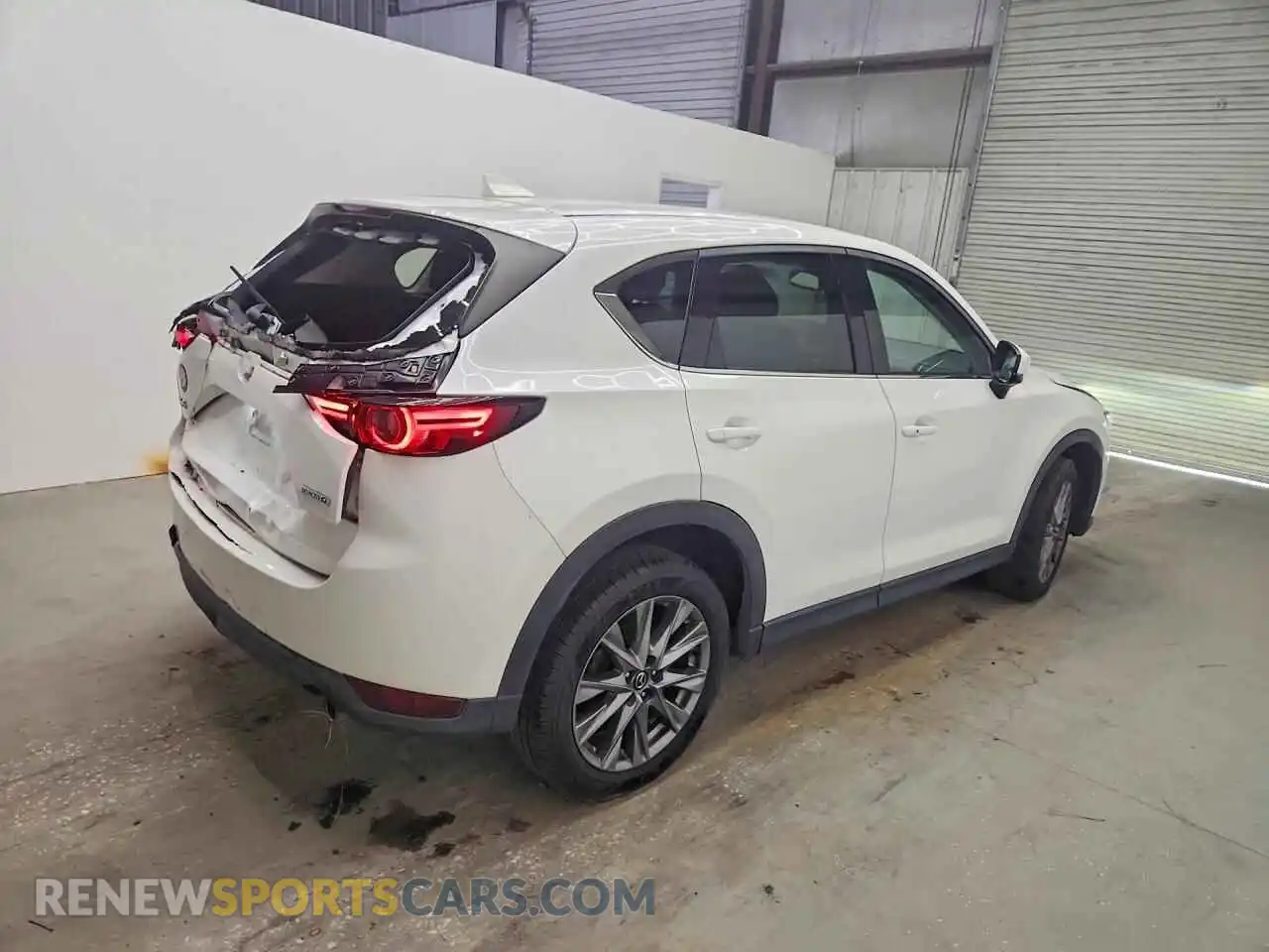3 Фотография поврежденного автомобиля JM3KFADM6M0329597 MAZDA CX-5 2021