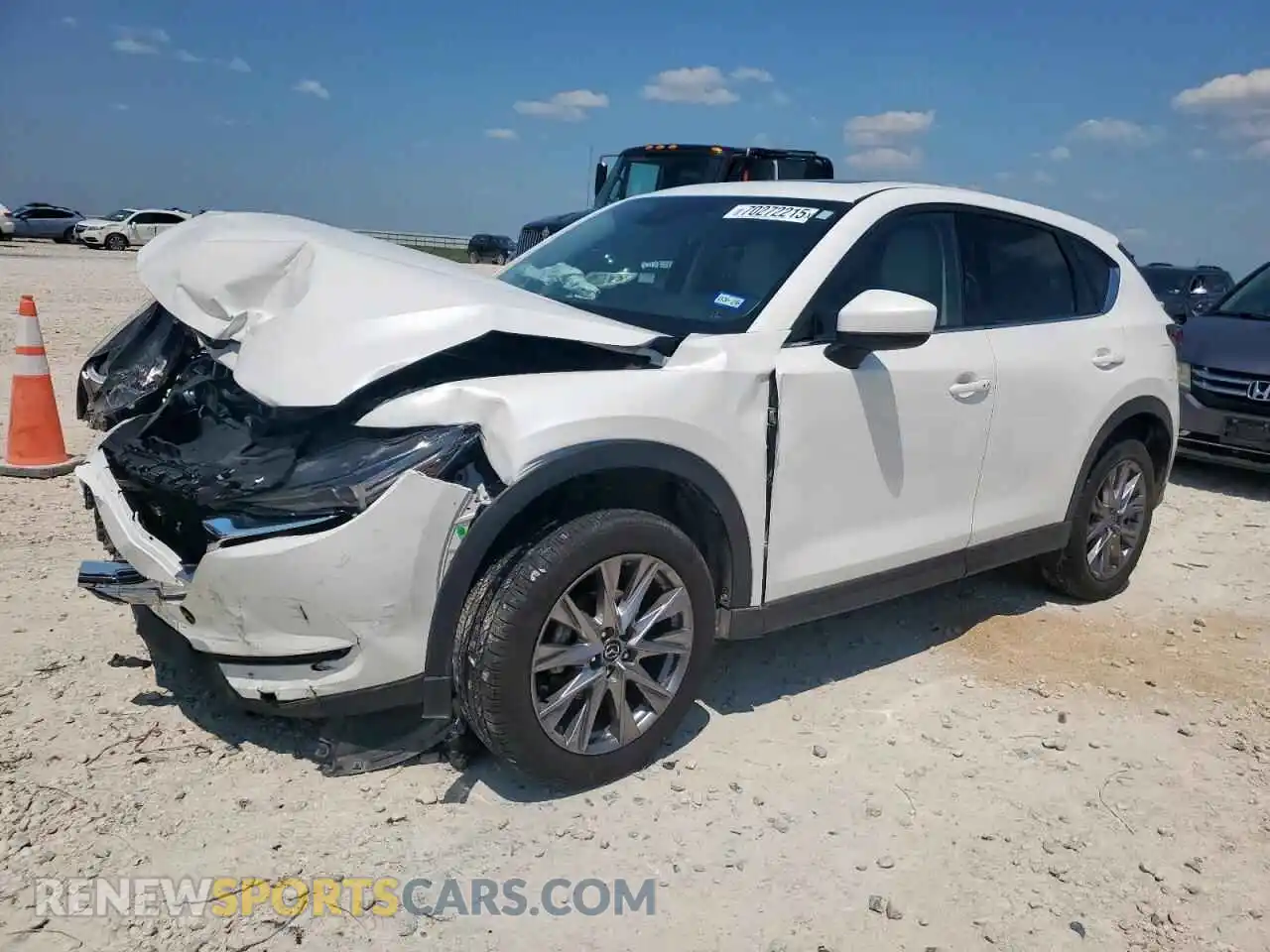 1 Photograph of a damaged car JM3KFADMXM0304797 MAZDA CX-5 2021
