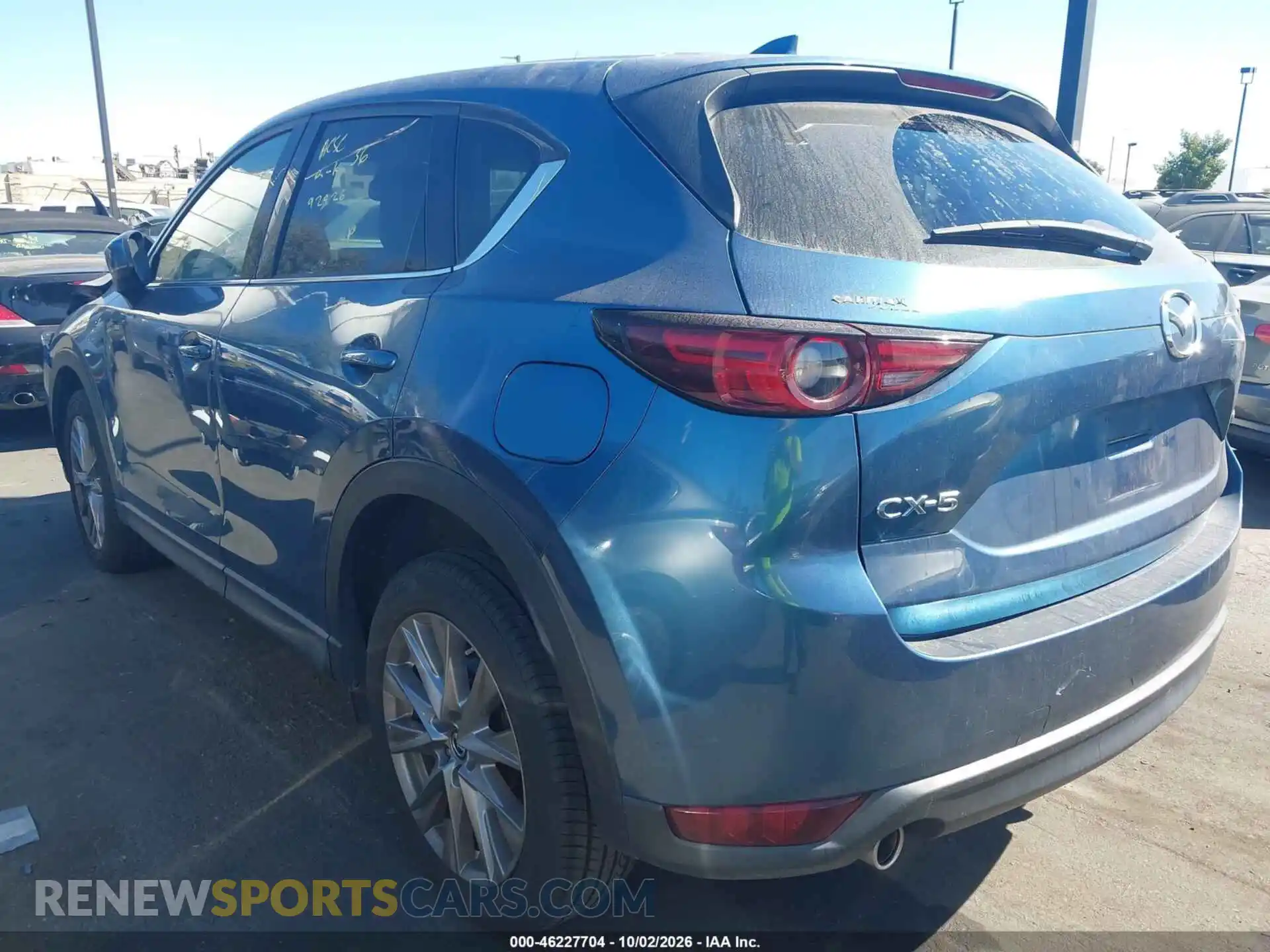 3 fotografías del automóvil dañado JM3KFADMXM0405158 MAZDA CX-5 2021