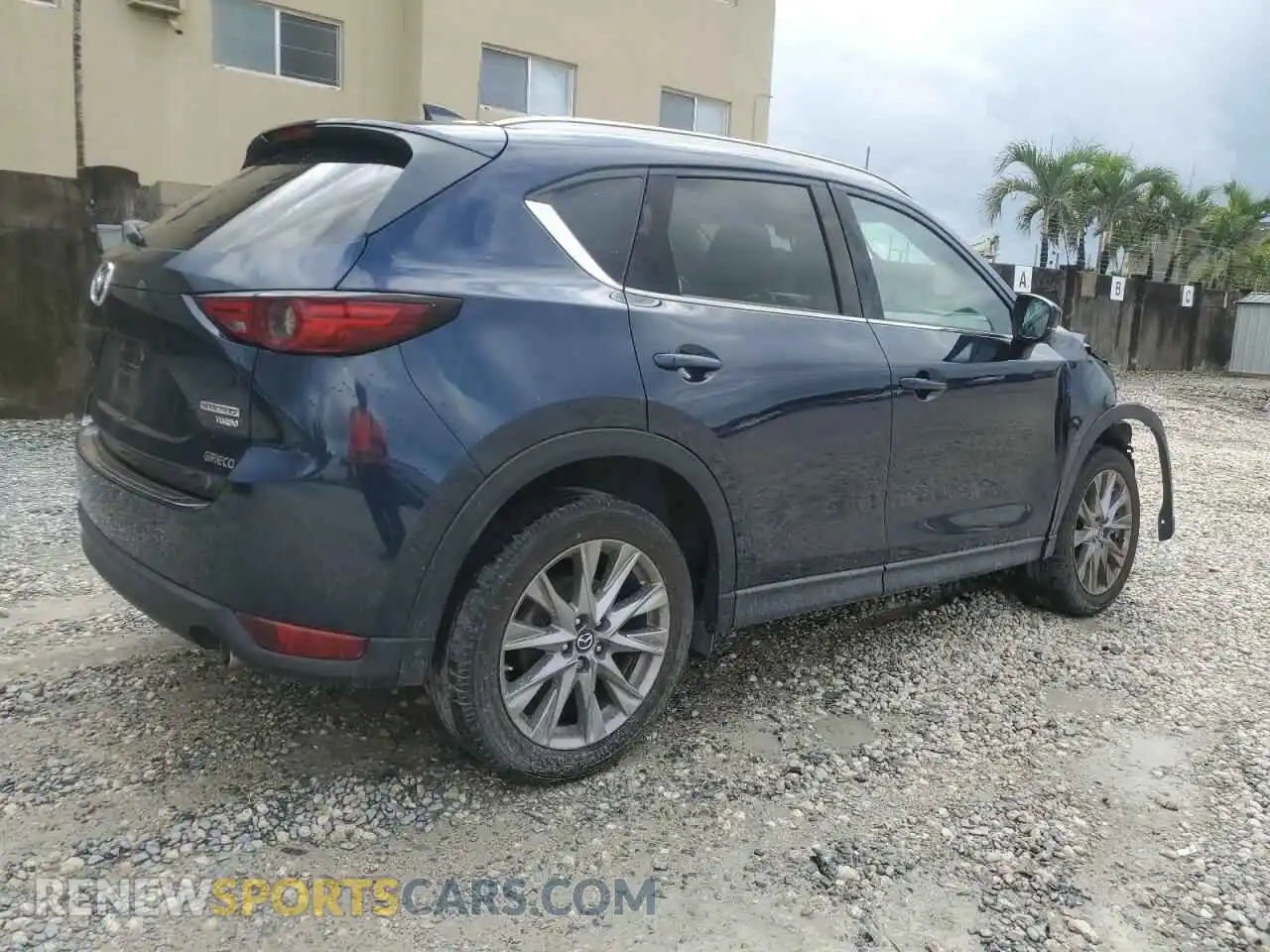3 fotografías del automóvil dañado JM3KFBAY0M0414464 MAZDA CX-5 2021