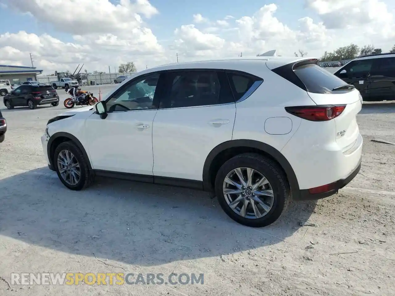 2 Photograph of a damaged car JM3KFBAY1M0468386 MAZDA CX-5 2021