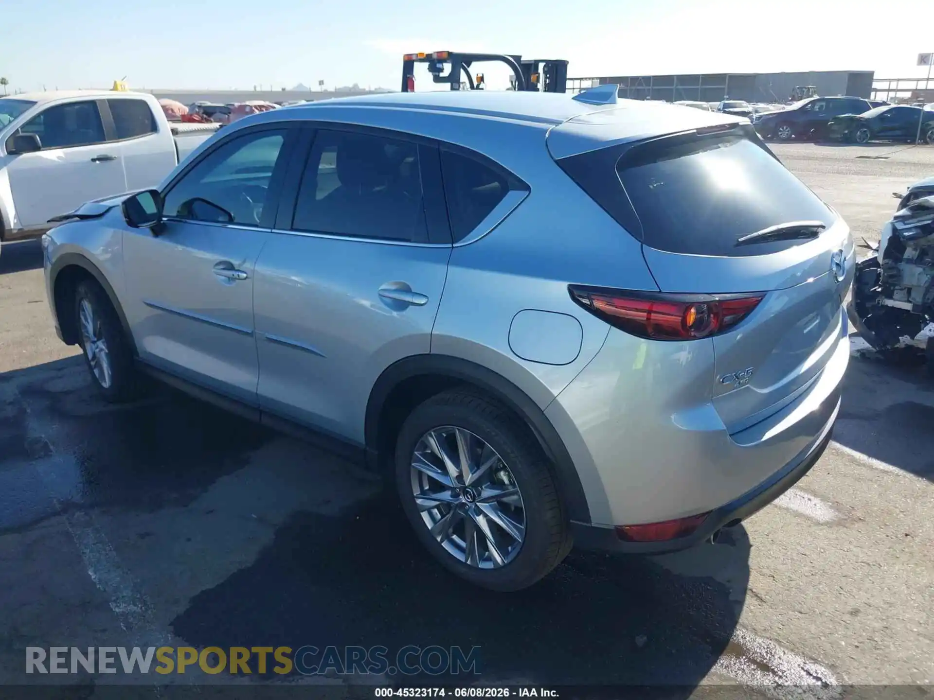 3 Photograph of a damaged car JM3KFBAY5M0381770 MAZDA CX-5 2021