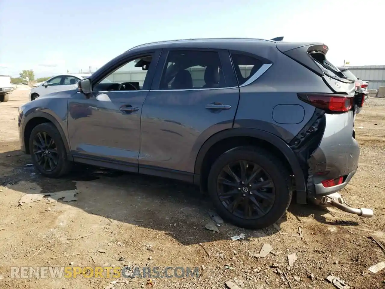 2 fotografías del automóvil dañado JM3KFBCM0M0423370 MAZDA CX-5 2021
