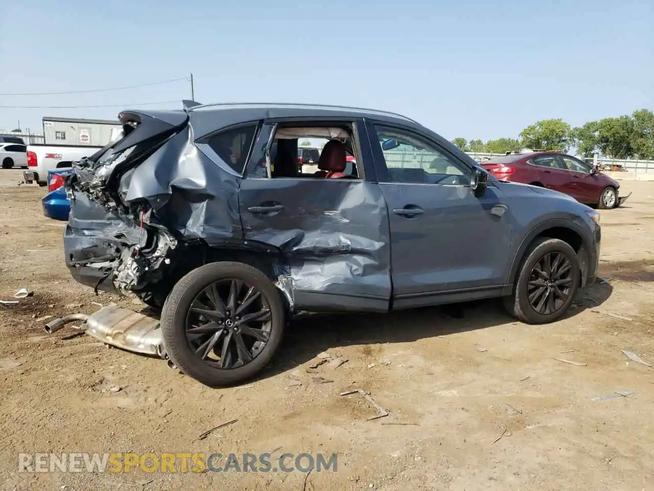 3 fotografías del automóvil dañado JM3KFBCM0M0423370 MAZDA CX-5 2021